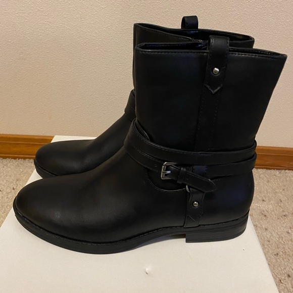 NIB Style & Co Black Bootie Size 8 - Picture 5 of 5